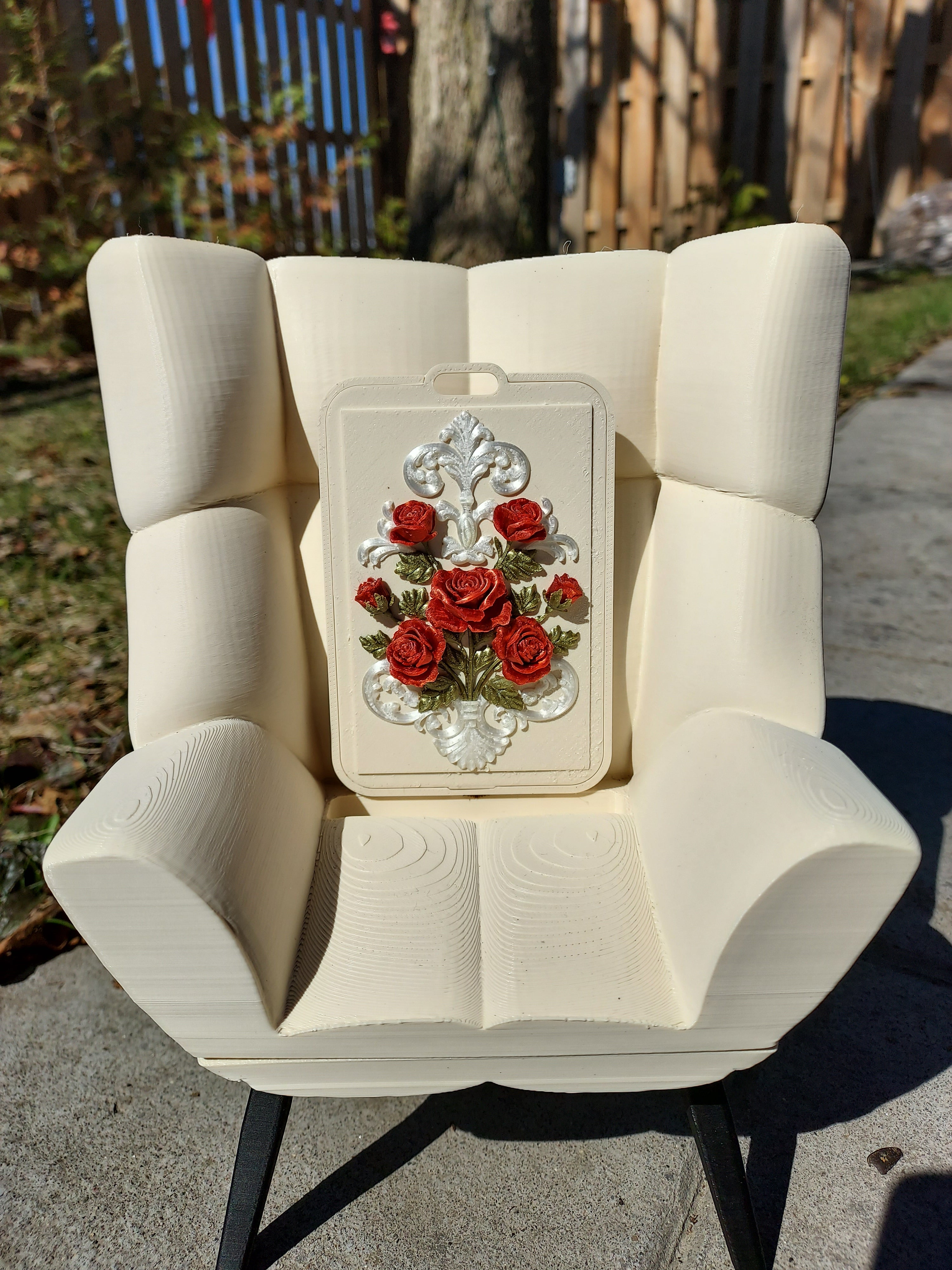 Sculpted Vintage Rose Filigree Card Holder